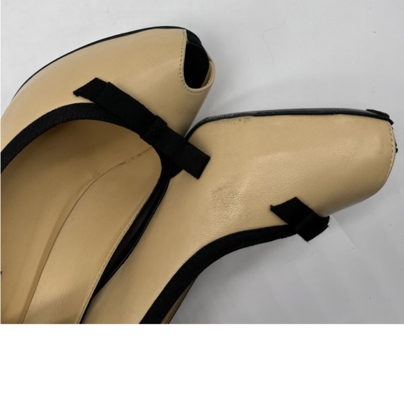 CHANEL Off-White Leather Peep Toe Pump w/ CC Logo Bow + Grosgrain Trim sz 38.5 - Picture 8 of 11